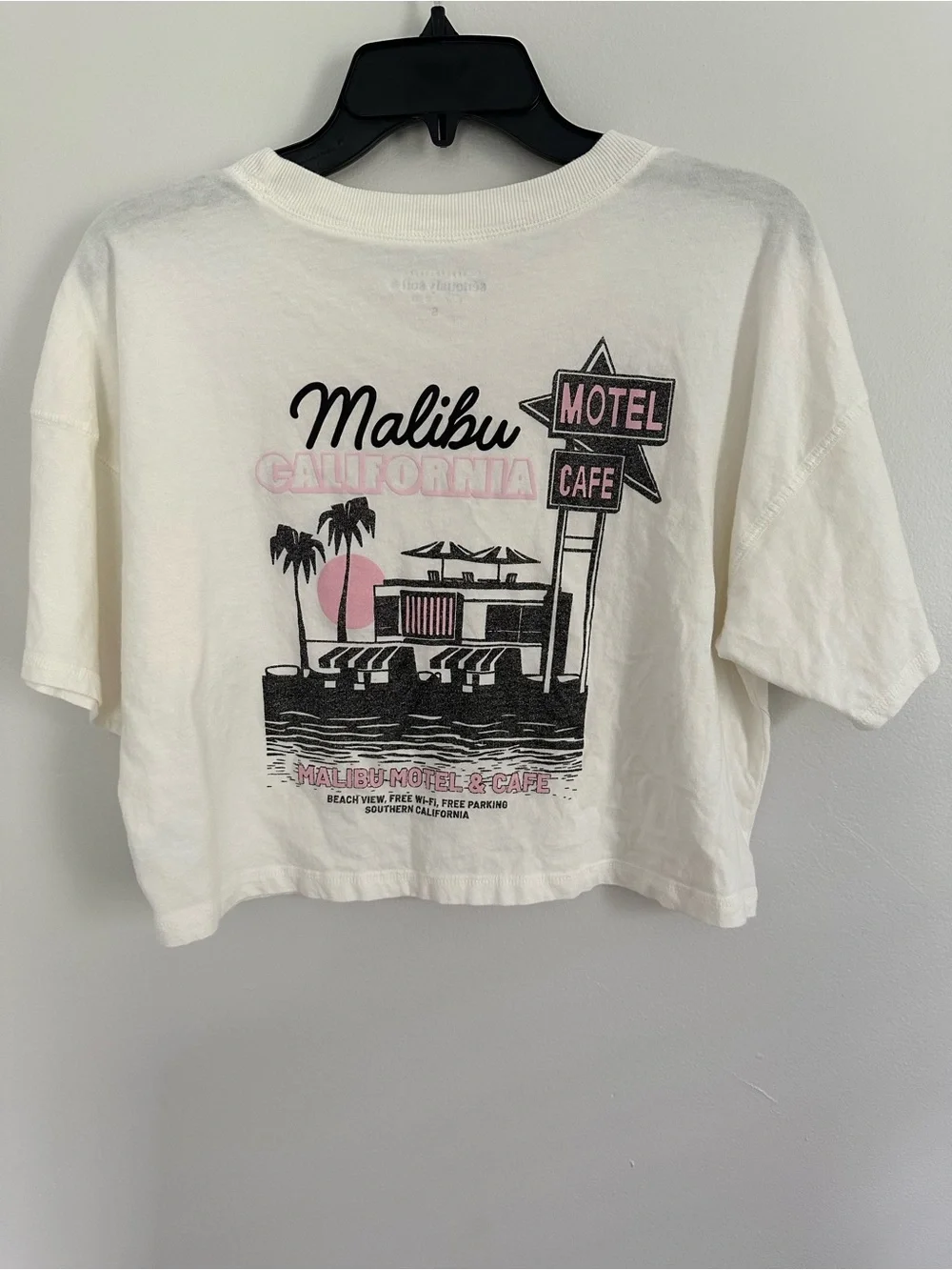 Aeropostale White Cropped Short Sleeve Tee with Palm Motel Graphic - Picture 2 of 2